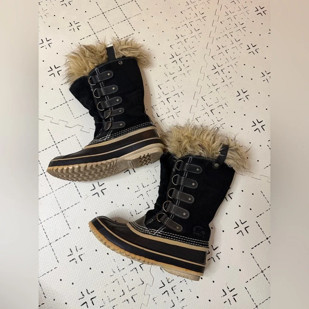 Sorel Joan of Arctic Waterproof Boot size‎ 7  Black/ Quarry